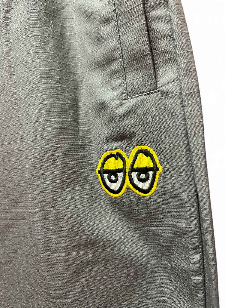 KROOKED | Pants | Grey