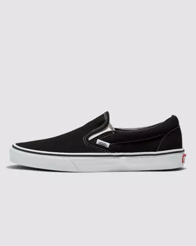 VANS | Classic Slip-on Shoes | Black & White